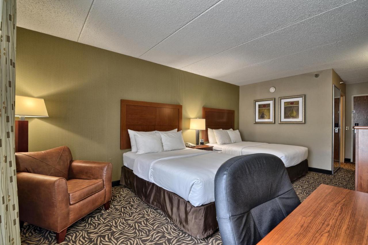 Clarion Inn & Suites - University Area Cortland Zewnętrze zdjęcie