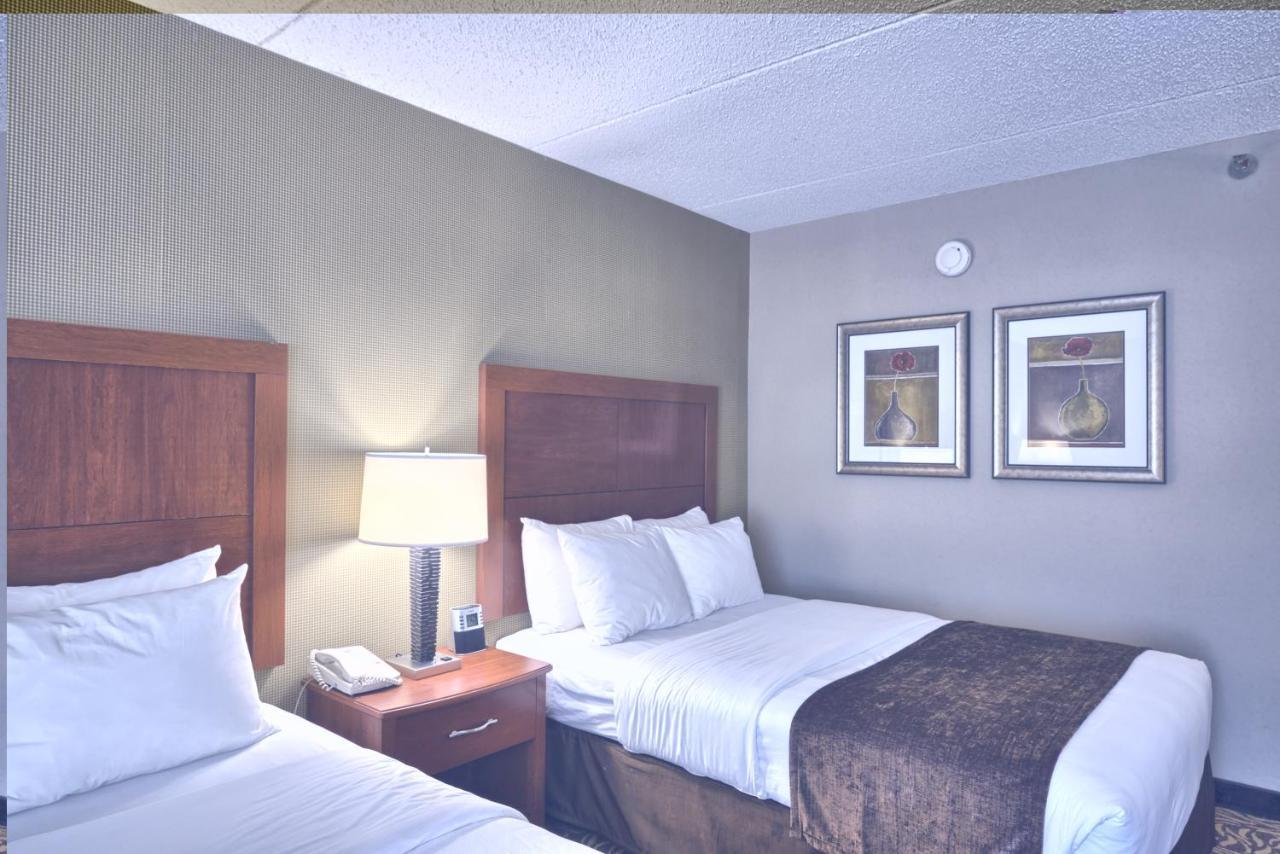 Clarion Inn & Suites - University Area Cortland Zewnętrze zdjęcie