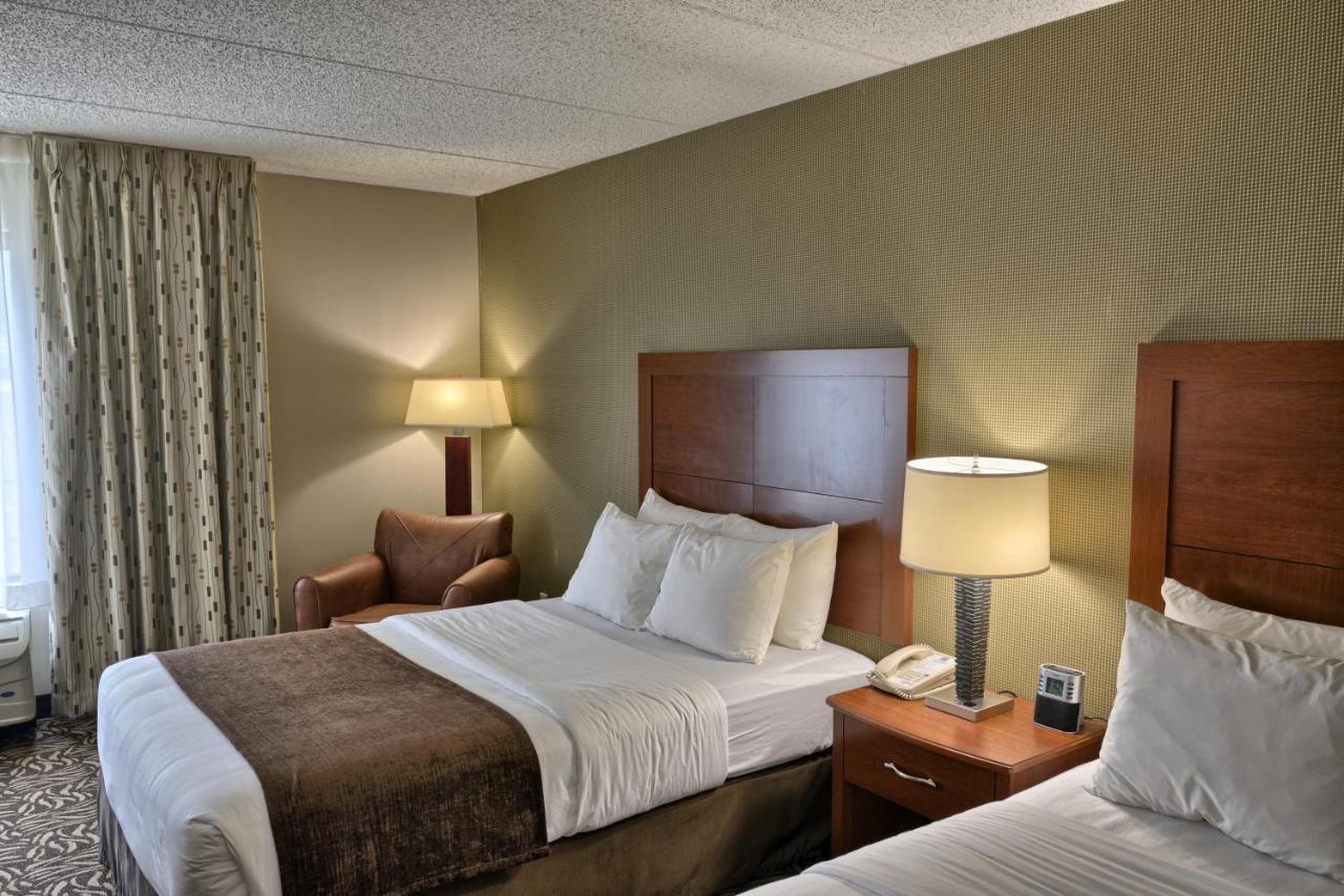 Clarion Inn & Suites - University Area Cortland Zewnętrze zdjęcie