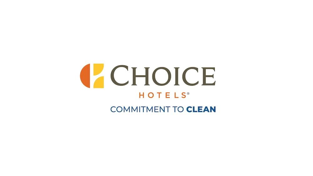 Clarion Inn & Suites - University Area Cortland Zewnętrze zdjęcie