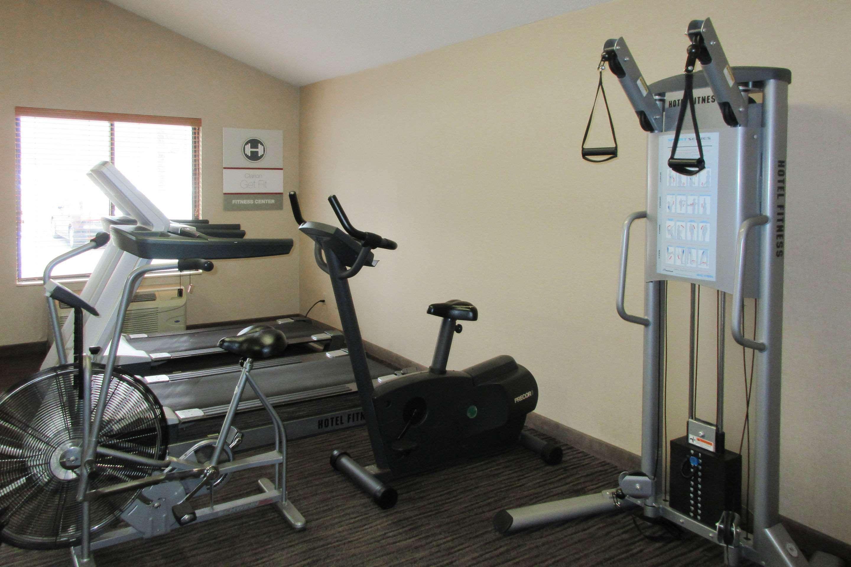 Clarion Inn & Suites - University Area Cortland Zewnętrze zdjęcie